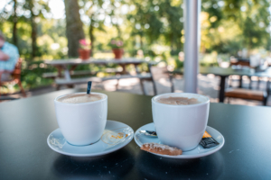 Koffie drinken bij KOE