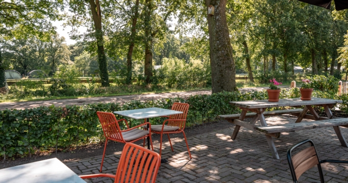 Terras van KOE in Otterlo